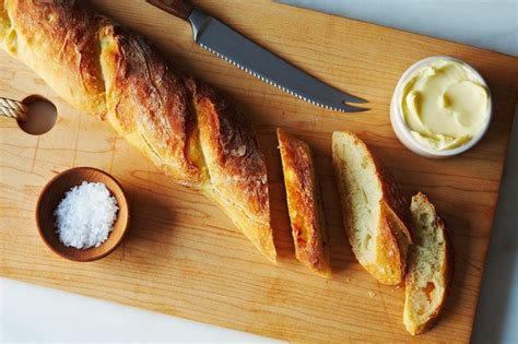 how to make a basic lean dough for baguettes.